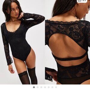 new FREE PEOPLE intimately (ROSE COLOR) perfectly fine lace bodysuit s small